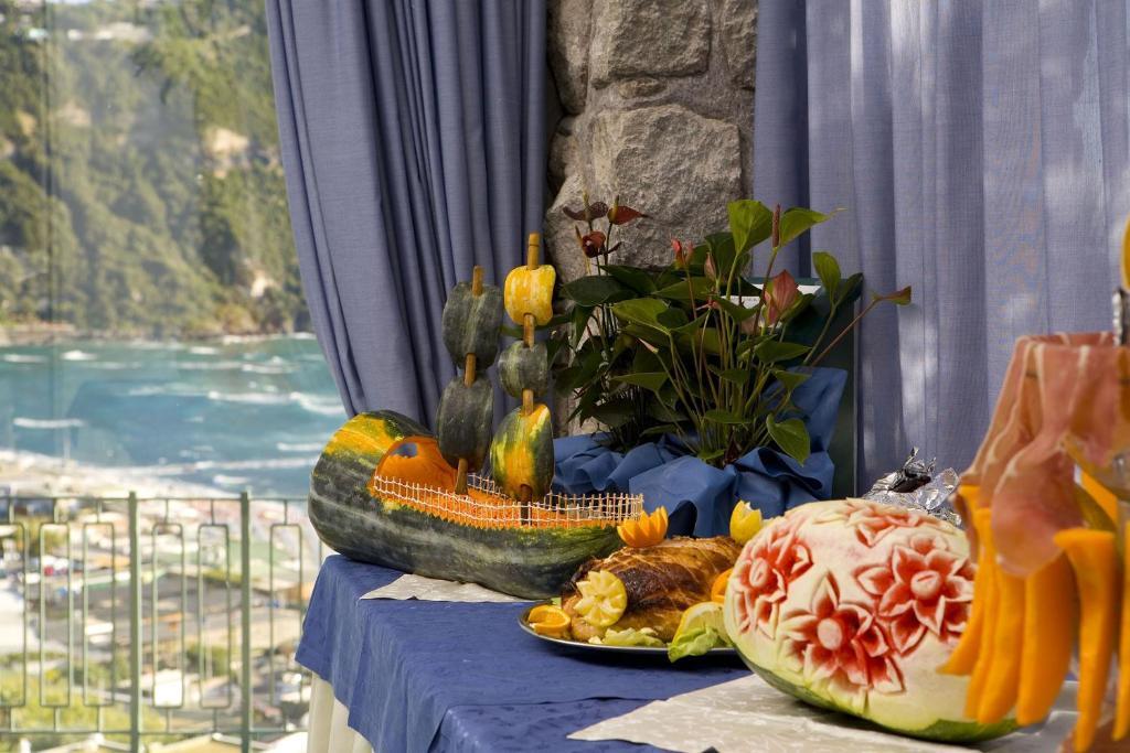 Hotel Parco San Marco Forio di Ischia Pokoj fotografie